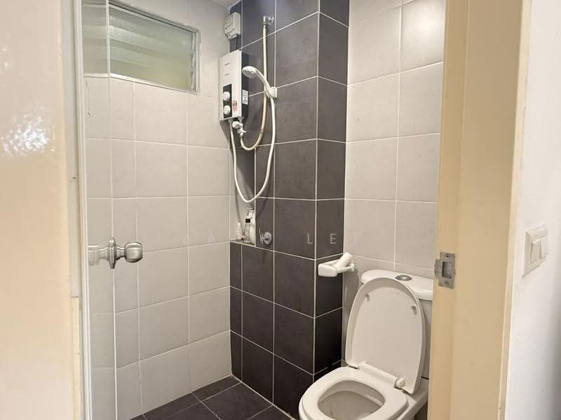 Kondominium untuk Disewa di D' Camellia - Zack Lee - Bathroom - PropertyGuru.com.my