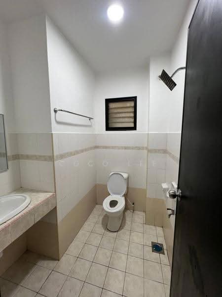 Rumah Teres 2-Tingkat untuk Dijual di Taman Mutiara Rini (Skudai) - Coco Lee - Bathroom - PropertyGuru.com.my