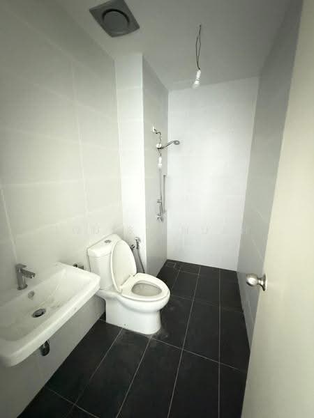 Terraced House for Sale in Bandar Cassia (Batu Kawan) - Louis Chuah - Bathroom - PropertyGuru.com.my