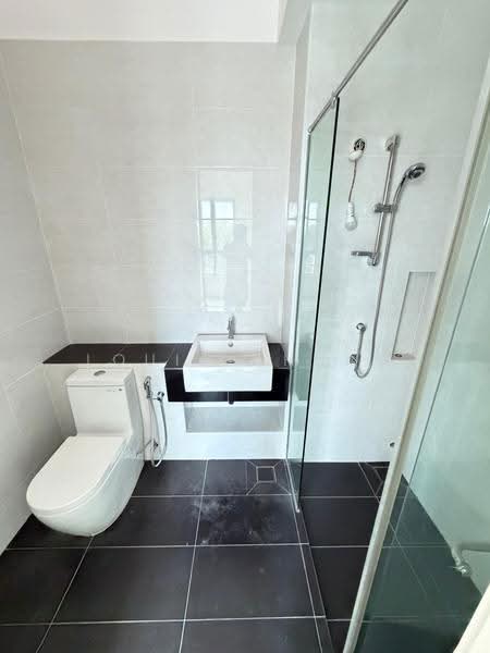 Terraced House for Sale in Bandar Cassia (Batu Kawan) - Louis Chuah - Bathroom - PropertyGuru.com.my