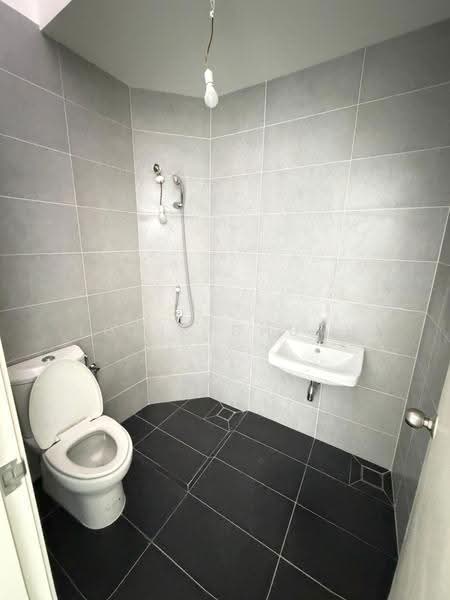 Terraced House for Sale in Bandar Cassia (Batu Kawan) - Louis Chuah - Bathroom - PropertyGuru.com.my