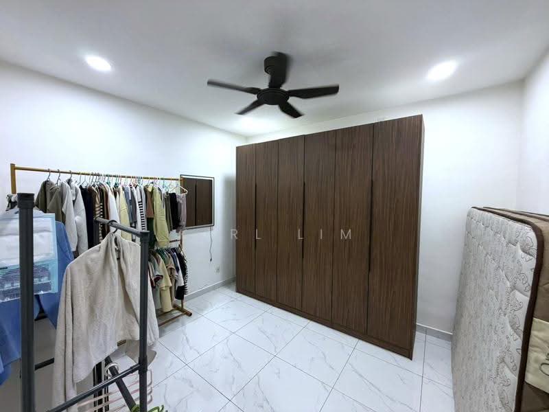 Rumah Teres 1.5-Tingkat untuk Dijual di Taman Perling (Perling) - Karl Lim - Bedroom - PropertyGuru.com.my