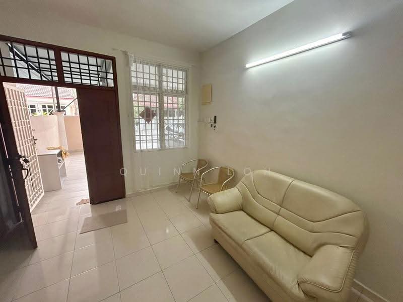 Rumah Berkembar untuk Disewa di Bukit Minyak (Penang) - Quinn Loh - Living Room - PropertyGuru.com.my