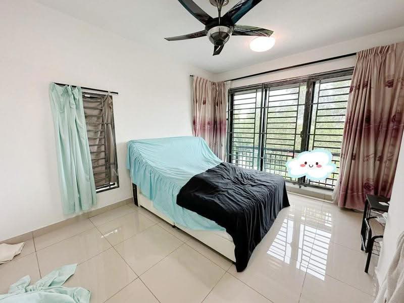 Rumah Teres 2.5-Tingkat untuk Dijual di Taman Mutiara Mas (Skudai) - Nicole Pua - Bedroom - PropertyGuru.com.my