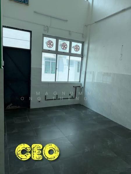 Kedai untuk Disewa di Simpang Ampat (Penang) - Magnumm Ong Theng Shen - Interior - PropertyGuru.com.my
