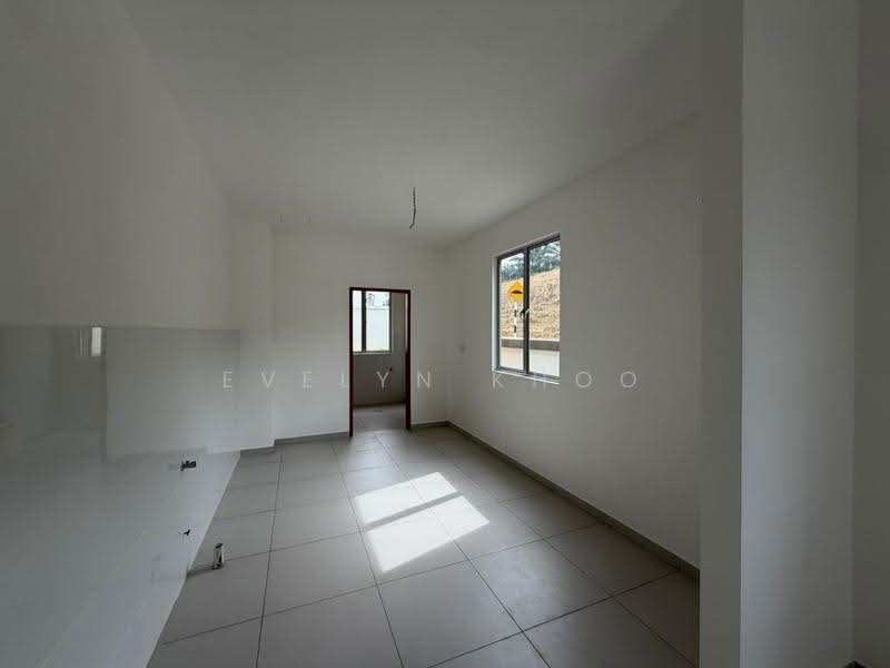 2-storey Terraced House for Sale in Bandar Baru Kundang (Rawang) - Evelyn Khoo - Kitchen - PropertyGuru.com.my