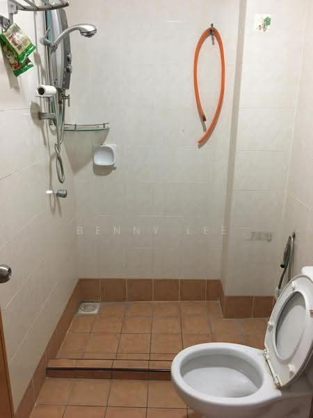 Rumah Teres 2.5-Tingkat untuk Dijual di Taman Bukit Serdang (Seri Kembangan) - Benny Lee - Bathroom - PropertyGuru.com.my