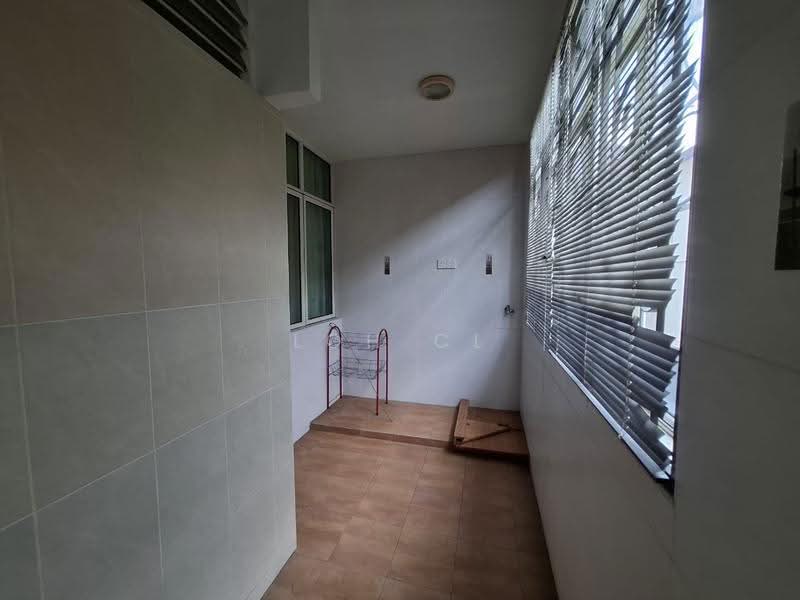 2-storey Terraced House for Sale in Desa Ria (Sungai Ara) - Loh CL - Balcony - PropertyGuru.com.my
