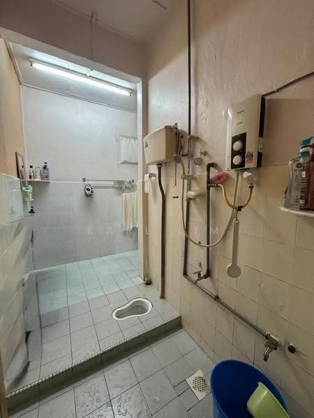 Rumah Teres 1-Tingkat untuk Dijual di Taman Skudai Baru (Skudai) - Karl Lim - Bathroom - PropertyGuru.com.my