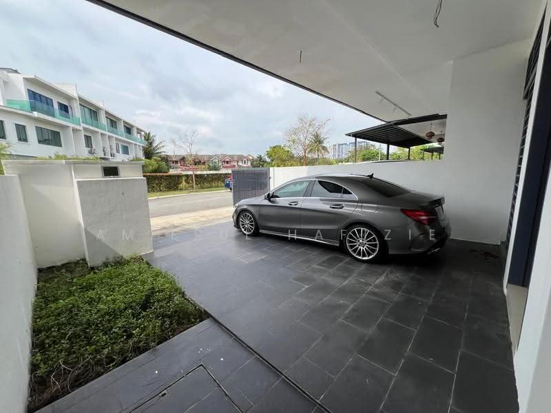 Rumah Teres 2.5-Tingkat untuk Dijual di Puchong (Selangor) - Amierul Hafizie - Exterior - PropertyGuru.com.my