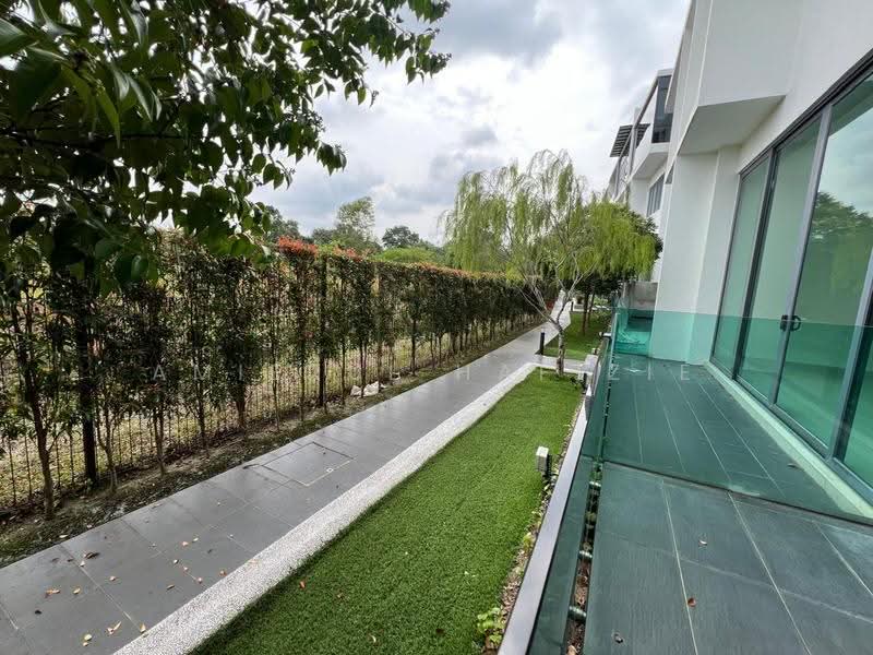 Rumah Teres 2.5-Tingkat untuk Dijual di Puchong (Selangor) - Amierul Hafizie - Exterior - PropertyGuru.com.my