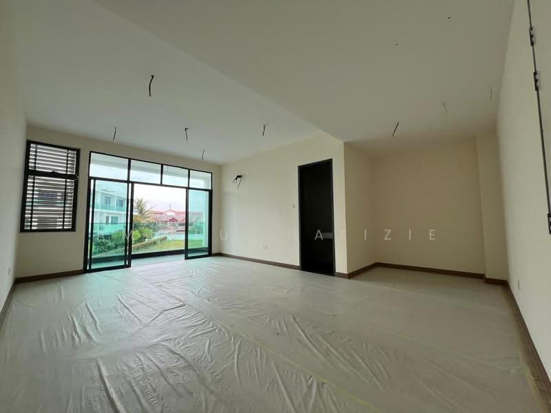 Rumah Teres 2.5-Tingkat untuk Dijual di Puchong (Selangor) - Amierul Hafizie - Living Room - PropertyGuru.com.my