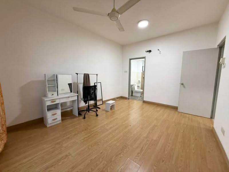 Kondominium untuk Disewa di Penaga @ Taman Raintree - Eliz Chan - Bedroom - PropertyGuru.com.my