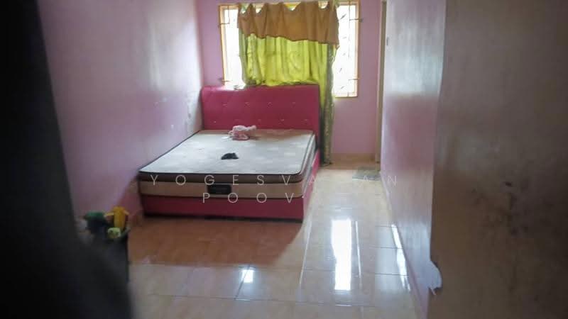 Rumah Teres 2-Tingkat untuk Dijual di Subang Jaya (Selangor) - Yogesvaran Poovan - Bedroom - PropertyGuru.com.my