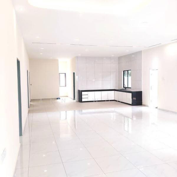 Bungalow House untuk Dijual di Larkin (Johor Bahru) - Anna Woon - Kitchen - PropertyGuru.com.my