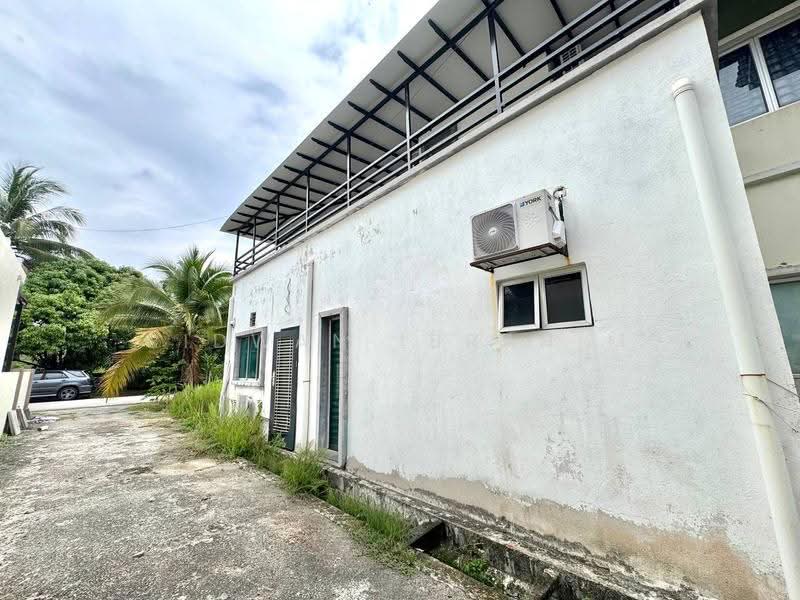 2-storey Terraced House for Sale in Taman Impian Putra (Bangi) - Ridwan Ibrahim - Exterior - PropertyGuru.com.my