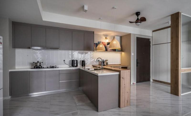 Kediaman Servis untuk Dijual di TriTower Residence @ Johor Bahru Sentral - Dennis Lee - Kitchen - PropertyGuru.com.my
