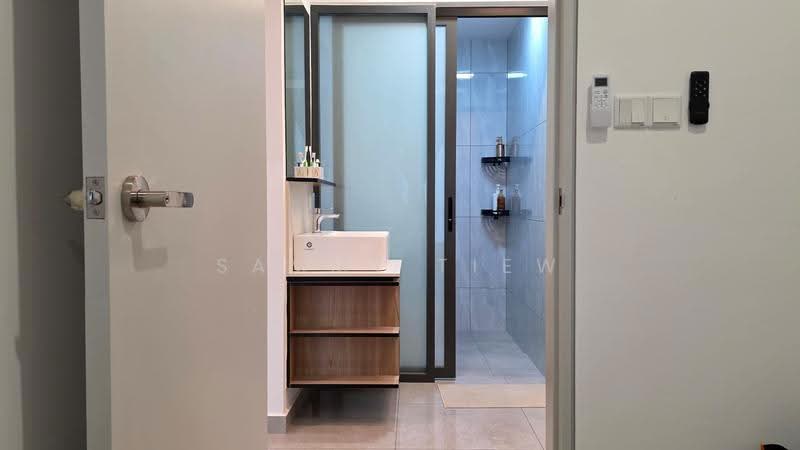 Service Residence for Rent at Savana @ Utropolis - Sammy Tiew - Bathroom - PropertyGuru.com.my