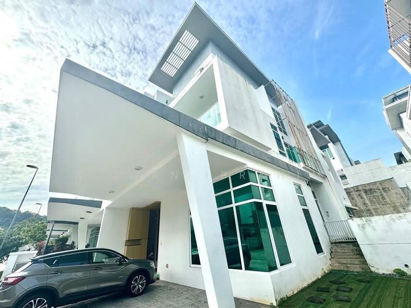 Semi-Detached House for Sale in Cyberjaya (Selangor) - Ridwan Ibrahim - Exterior - PropertyGuru.com.my