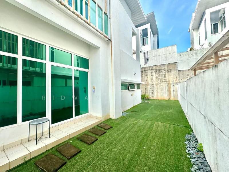 Semi-Detached House for Sale in Cyberjaya (Selangor) - Ridwan Ibrahim - Exterior - PropertyGuru.com.my