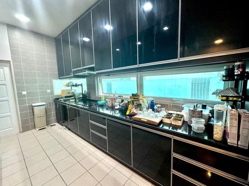 Semi-Detached House for Sale in Cyberjaya (Selangor) - Ridwan Ibrahim - Kitchen - PropertyGuru.com.my