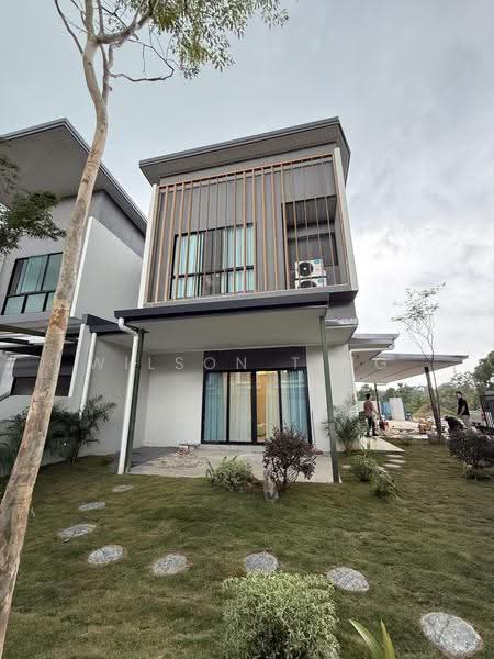 2-storey Terraced House for Sale in Siburan (Kuching) - Wilson Ting - Exterior - PropertyGuru.com.my