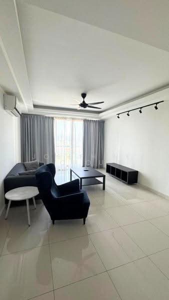 Kediaman Servis untuk Disewa di Temasya 8 - Josephine Chou - Living Room - PropertyGuru.com.my
