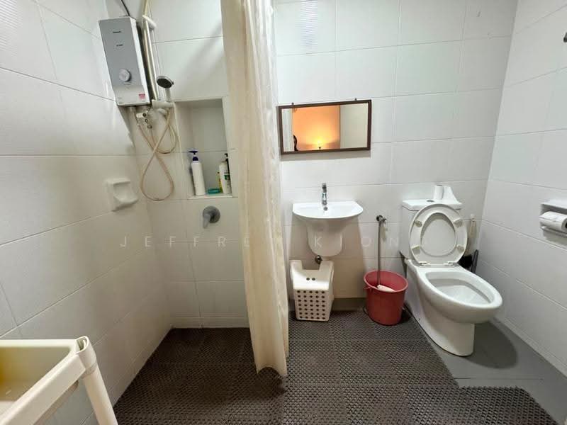 2-storey Terraced House for Sale in Taman Ekoflora (Johor Bahru) - Jeffrey Kiong - Bathroom - PropertyGuru.com.my
