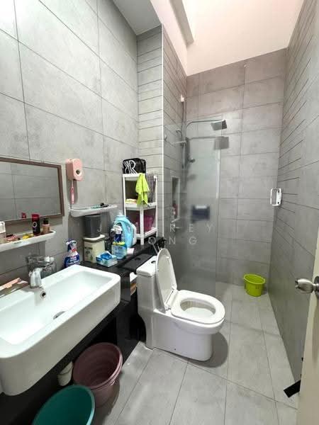 2-storey Terraced House for Sale in Taman Ekoflora (Johor Bahru) - Jeffrey Kiong - Bathroom - PropertyGuru.com.my