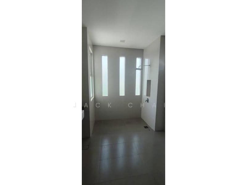 Link Bungalow for Sale in Senibong Cove (Masai) - Jack Chai - Bathroom - PropertyGuru.com.my