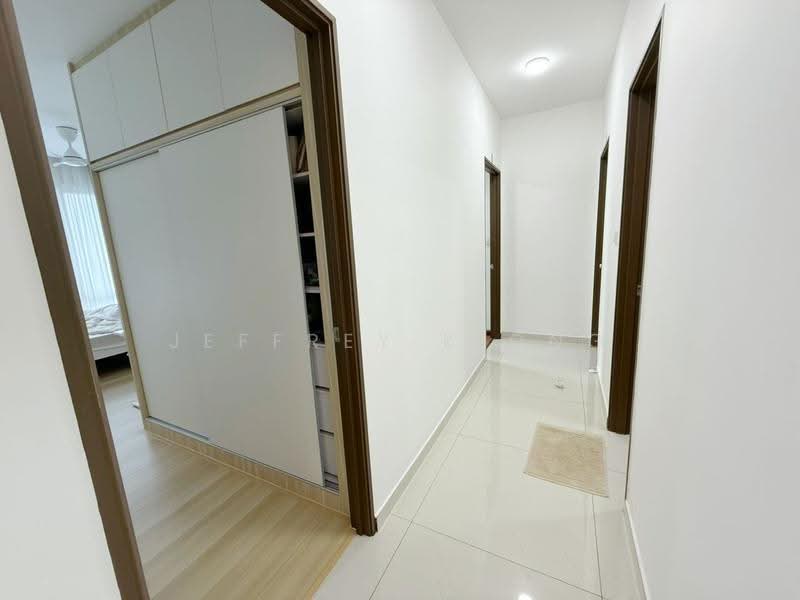 Kediaman Servis untuk Dijual di Country Garden Central Park - Jeffrey Kiong - Corridor - PropertyGuru.com.my