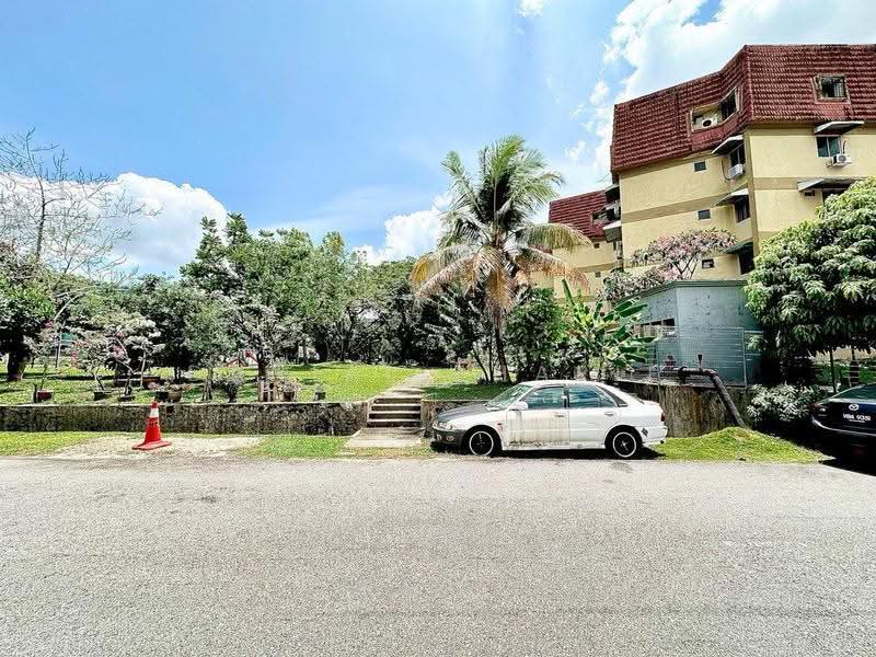 2-storey Terraced House for Sale in Taman Putra (Ampang) - Danial Zharif - Exterior - PropertyGuru.com.my