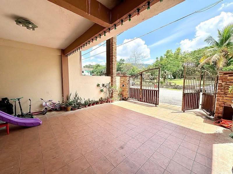 2-storey Terraced House for Sale in Taman Putra (Ampang) - Danial Zharif - Exterior - PropertyGuru.com.my