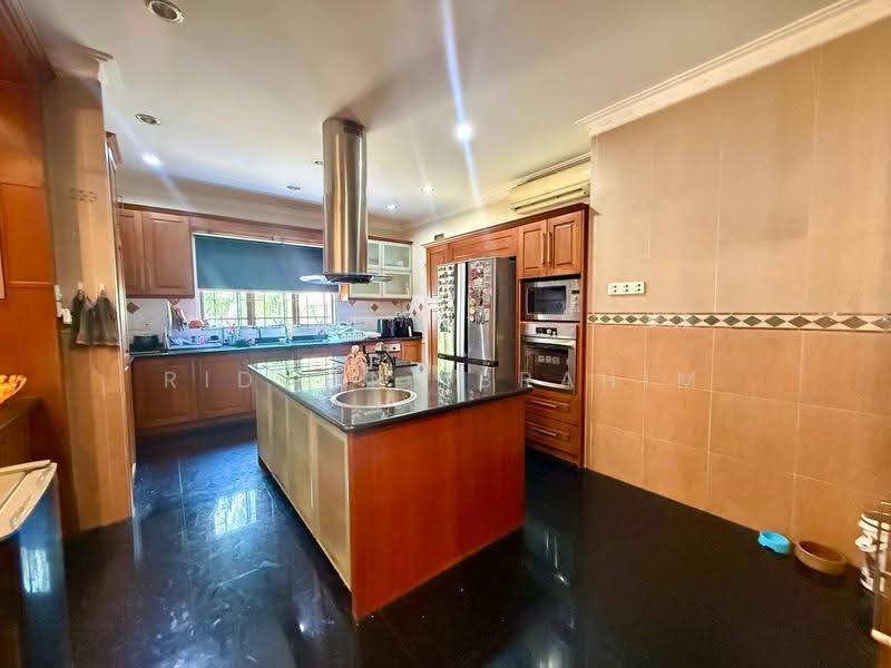 2-storey Terraced House for Sale in Putra Heights (Subang Jaya) - Ridwan Ibrahim - Kitchen - PropertyGuru.com.my