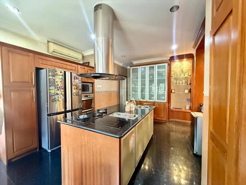2-storey Terraced House for Sale in Putra Heights (Subang Jaya) - Ridwan Ibrahim - Kitchen - PropertyGuru.com.my