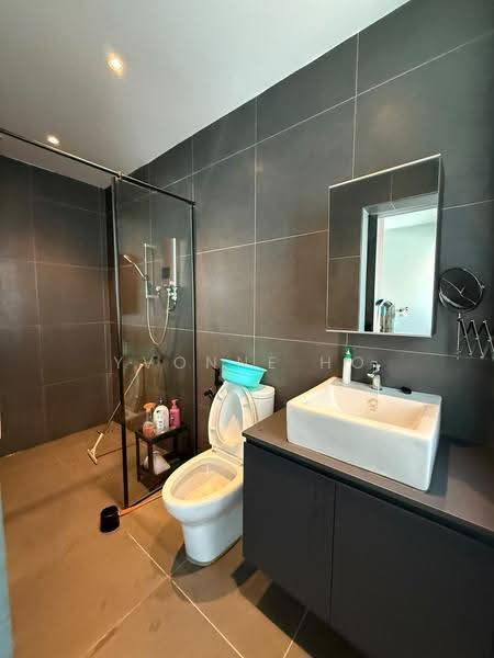 Terraced House for Sale in Pasir Gudang (Johor) - Yvonne Ho - Bathroom - PropertyGuru.com.my