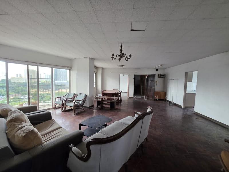 Pangsapuri untuk Dijual di Sunrise Tower - Kenneth Kung - Living Room - PropertyGuru.com.my
