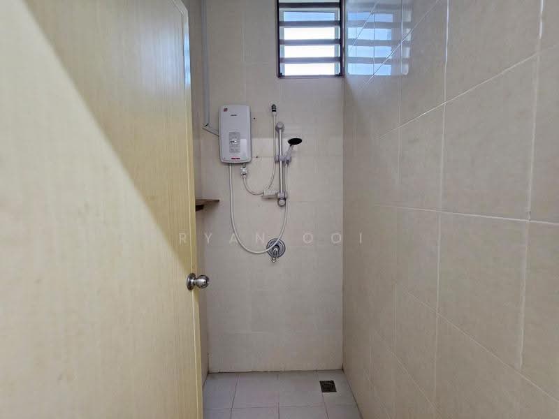 2-storey Terraced House for Sale in Taman Vistana (Alor Setar) - Ryan Ooi - Bathroom - PropertyGuru.com.my