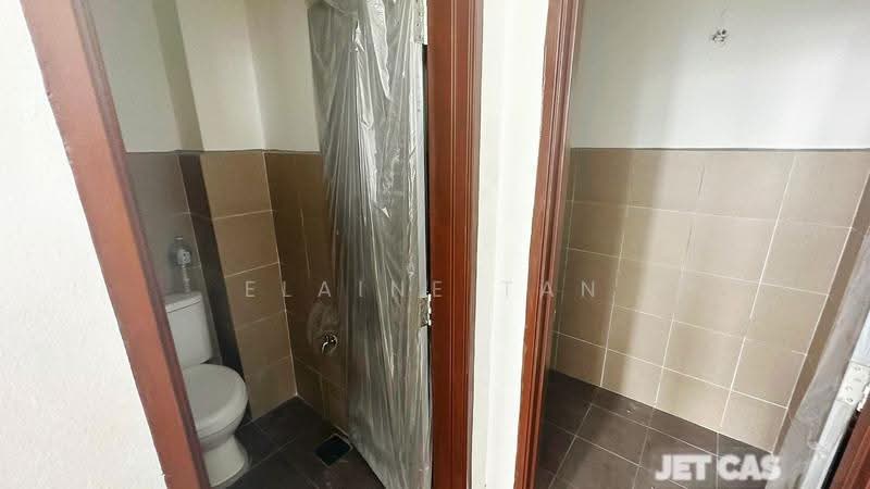 Kilang untuk Dijual di Taman Sungai Putus (Kapar) - Elaine Tan - Bathroom - PropertyGuru.com.my