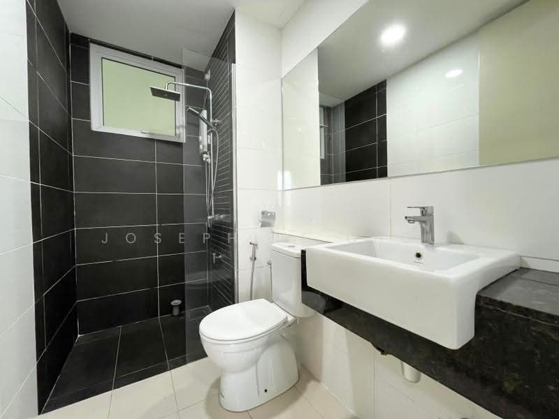 Service Residence for Sale at Temasya 8 - Josephine Chou - Bathroom - PropertyGuru.com.my