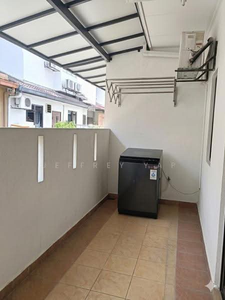 Rumah Teres 3-Tingkat untuk Disewa di Taman Meranti Jaya (Puchong) - Jeffrey Yap - Balcony - PropertyGuru.com.my