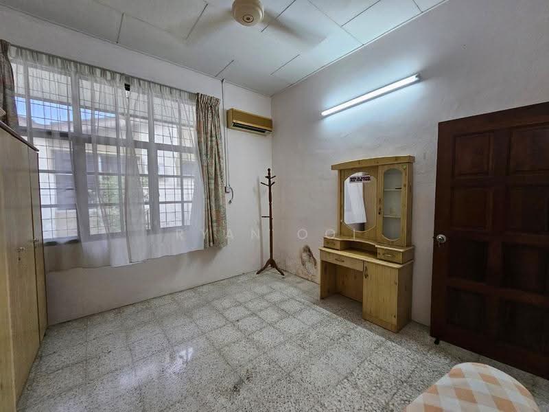 Semi-Detached House for Sale in Taman Lumba Kuda (Alor Setar) - Ryan Ooi - Bedroom - PropertyGuru.com.my