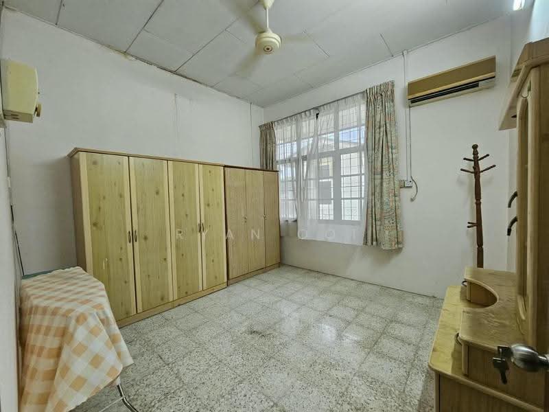 Semi-Detached House for Sale in Taman Lumba Kuda (Alor Setar) - Ryan Ooi - Bedroom - PropertyGuru.com.my