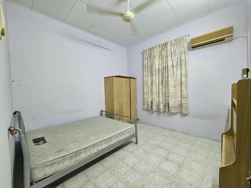 Semi-Detached House for Sale in Taman Lumba Kuda (Alor Setar) - Ryan Ooi - Bedroom - PropertyGuru.com.my