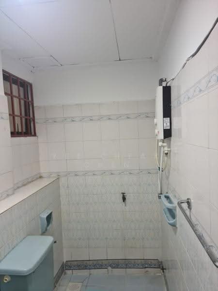 Kondominium untuk Disewa di Sri Bayu Condominium - Yee Cheak Chen - Bathroom - PropertyGuru.com.my