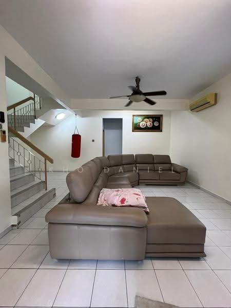 Rumah Teres 2-Tingkat untuk Dijual di Bandar Bukit Tinggi (Klang) - Kho Daniel - Living Room - PropertyGuru.com.my