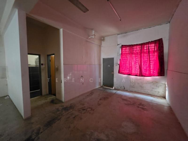 Shop / Office untuk Dijual di Kota Masai (Pasir Gudang) - Terence Tan - Interior - PropertyGuru.com.my