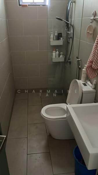 Kediaman Servis untuk Dijual di Fortune Centra - Charmaine Tan - Bathroom - PropertyGuru.com.my