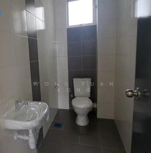 Townhouse for Rent in Bandar Bukit Raja (Klang) - Wong Yuan Kong - Bathroom - PropertyGuru.com.my