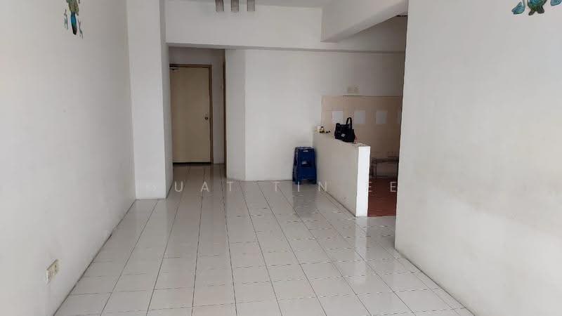 Kondominium untuk Dijual di The 19 Usj City Mall - Guat Tin Ee - Living Room - PropertyGuru.com.my